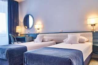 Отель Continental Forum Arad Арад Двухместный номер бизнес-класса с 2 отдельными кроватями-1